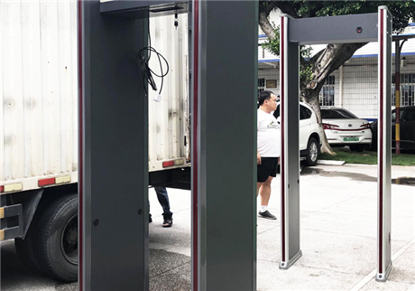 在學校安裝金屬安檢門的作用？